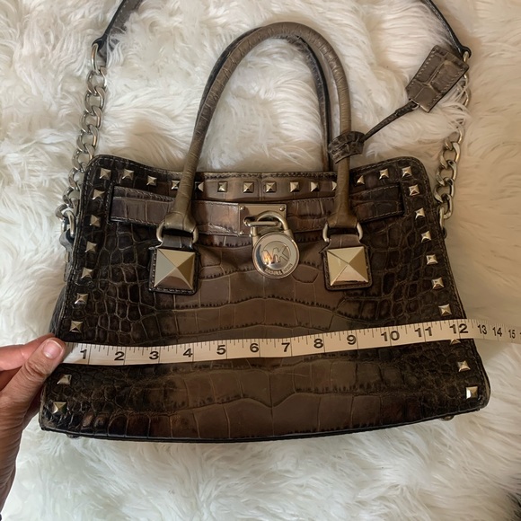 Michael Kors Hamilton studded leather purse - Picture 5 of 8